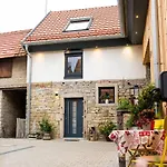 Lägenhet Hofglueck & Scheunenliebe Sauna Whirlwanne Heimkino Spielscheune Kitzingen